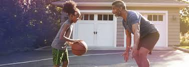 乒乓球台内正手拉球动作